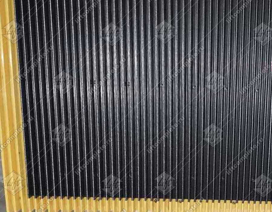 Ступень эскалатора, SIGMA, ARES, 1000 мм, 1200TYPE30-E, черная, нержавеющая сталь, четыре пластиковые линии демаркации, 30 градусов
